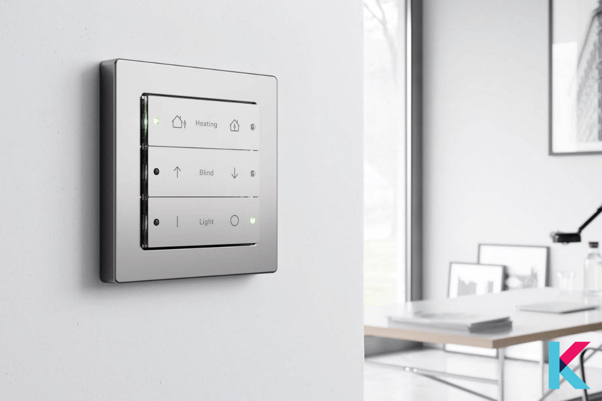 GIRA KNX KEYPAD WITH TEMPERATURE CONTROL